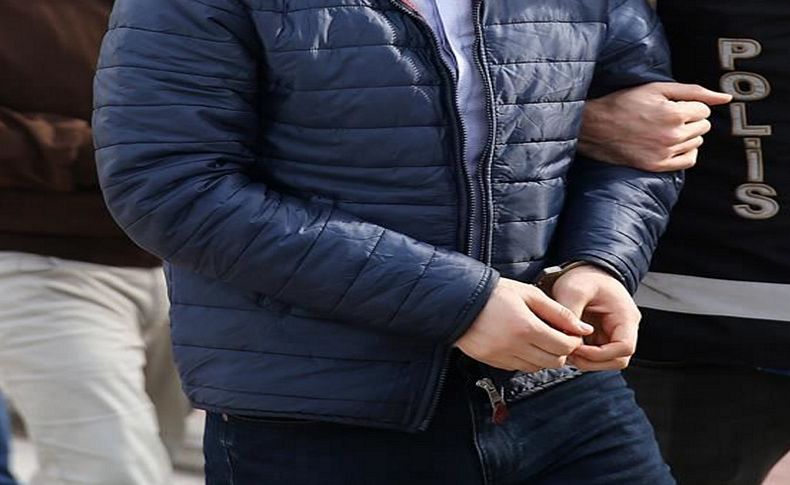 İzmir'de PKK operasyonunda gözaltına alınan 7 zanlıdan 2'si tutuklandı