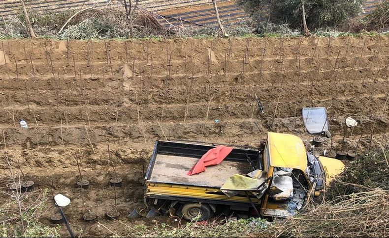 Tarım işçilerini taşıyan kamyonet devrildi