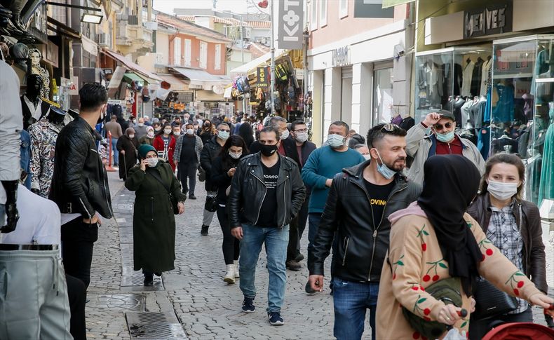 Vaka artışının yaşandığı İzmir'de korkutan yoğunluk