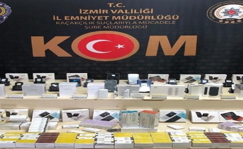 İzmir'de 2,5 milyon değerinde kaçak ürün ele geçirildi