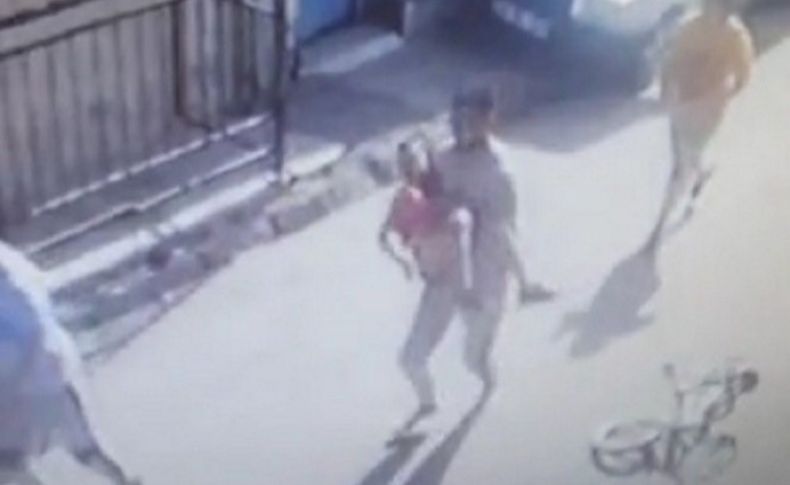 İzmir'de 8 yaşındaki çocuk tabancayla vuruldu: O anlar kamerada