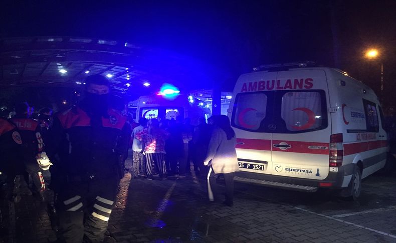 İzmir'de silahlı kavga: Husumetlisini başından vurdu
