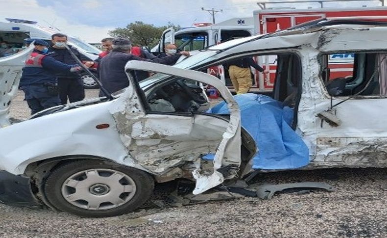 İzmir'de trafik kazası: 1 ölü