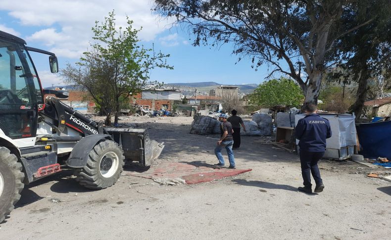 Karşıyaka’da yasa dışı hurdacılara geçit yok