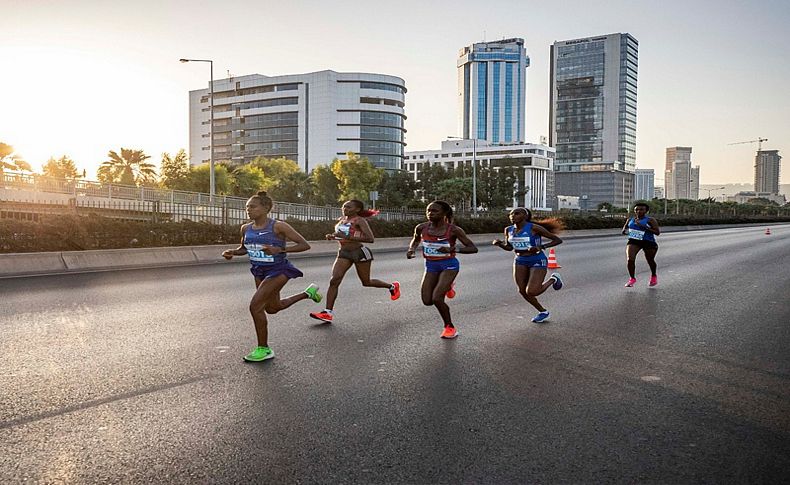 “Maratonizmir” heyecanı büyüyor