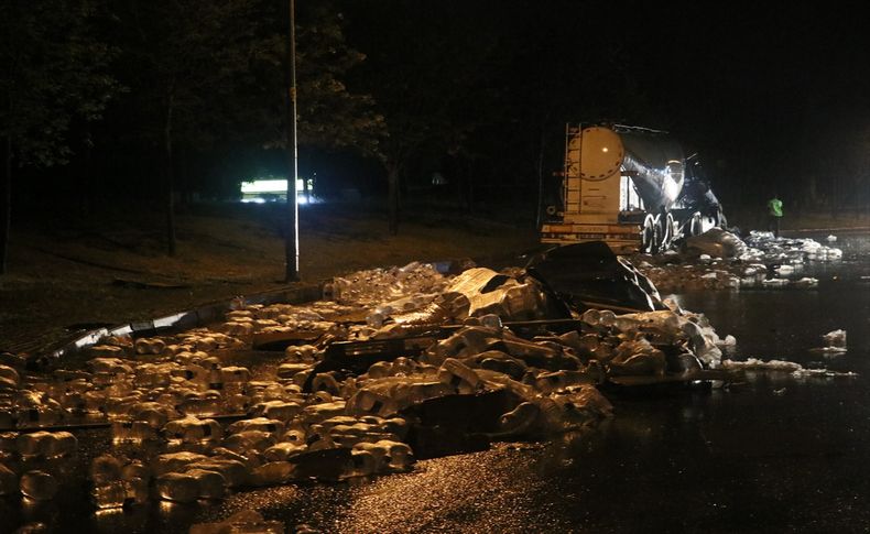 Tır beton mikserine çarptı ortalık savaş alanına döndü!