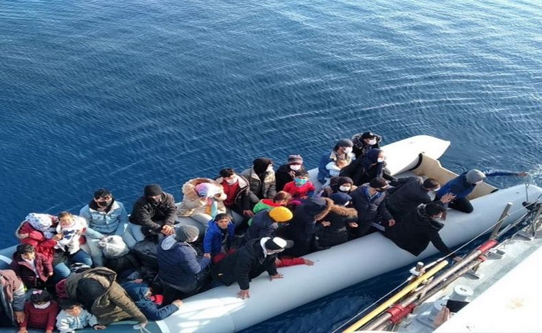İzmir açıklarında 137 sığınmacı kurtarıldı