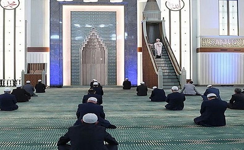 Diyanet açıkladı: Bayram namazı kılınacak mı?