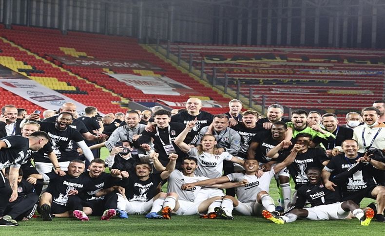Beşiktaş, 2020-2021 sezonunu şampiyon tamamladı