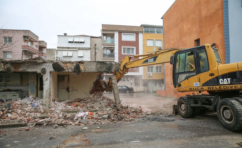 Buca Belediyesi’nden metruk binalara müdahale