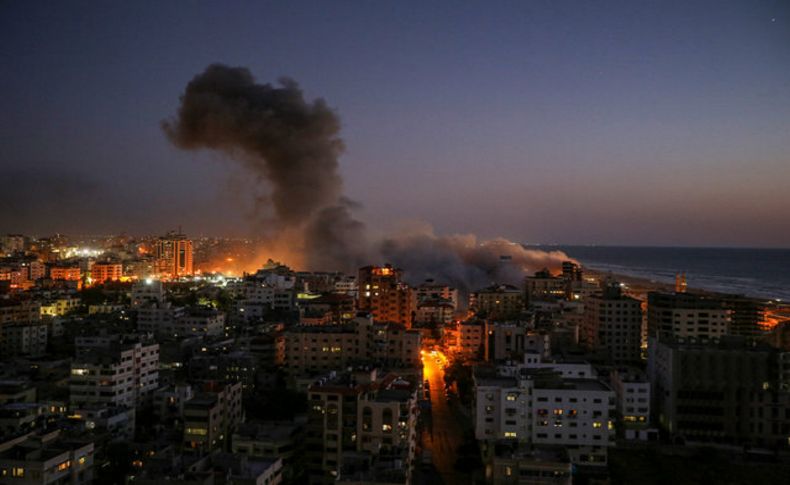 İsrail yine saldırdı! Tüm gece Gazze'yi vurdu!