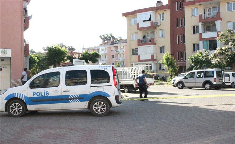 İzmir'de eski eşi ve iki kişiyi tabancayla yaralayan şüpheli yakalandı