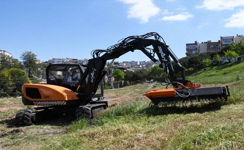 Karabağlar parklarına son teknoloji araç