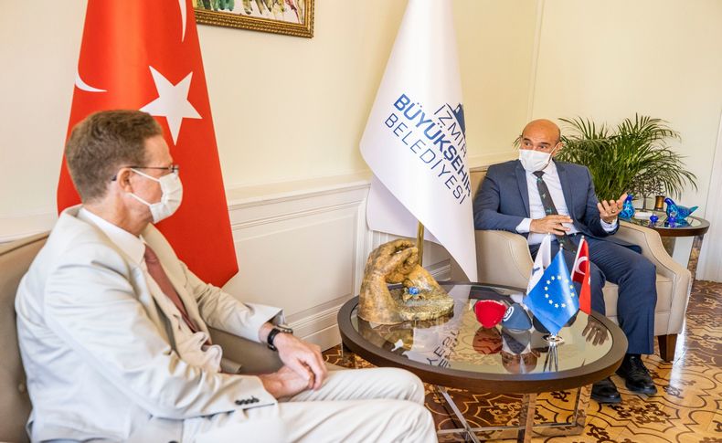 AB Türkiye Delegasyonu heyetinden Başkan Soyer'e ziyaret