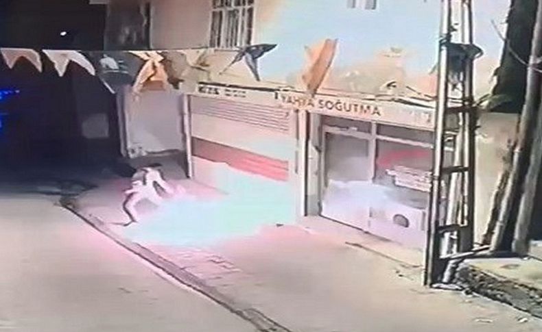 AK Parti binasına molotoflu saldırı