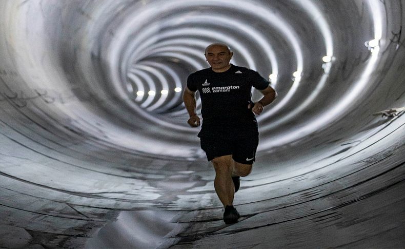Başkan Soyer'den metro tünelinde sabah koşusu