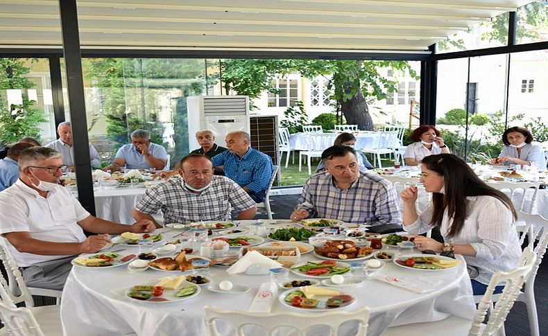 Bornova’da Dünya Kahvaltı Günü; Gevrekli boyozlu kutlama