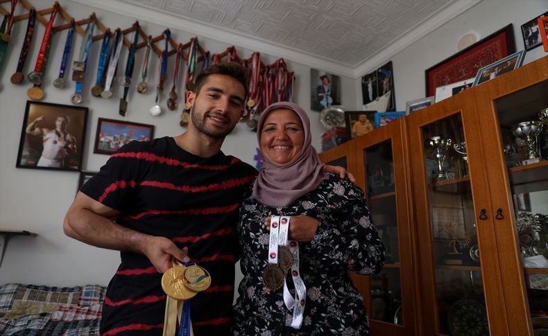Çolak annesiyle kurduğu hayalini gerçekleştirmek istiyor:  Tokyo'da 'son şampiyon' olarak Türkiye’yi temsil edecek
