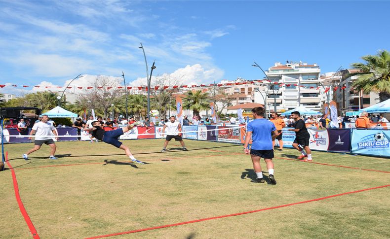 Dikili, Ayak Tenisi Turnuvası’na ev sahipliği yaptı