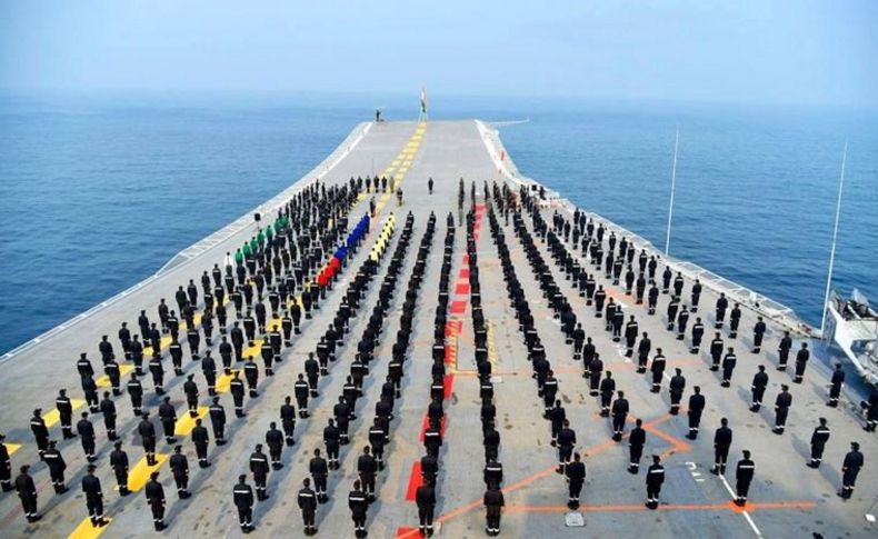 Hint Donanmasından Çin'e karşı 'savaş düzeni'
