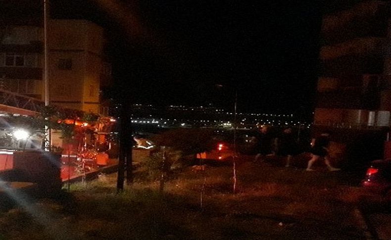 İzmir'de ev yangını: 1 kişi dumandan etkilendi