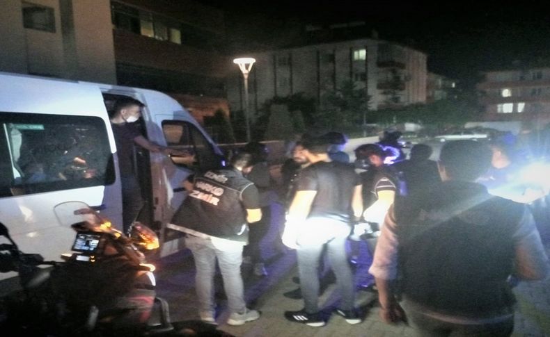 İzmir'de uyuşturucu operasyonunda 9 tutuklama