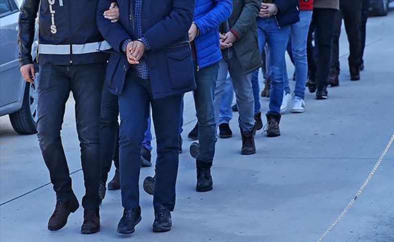 İzmir merkezli 40 ilde FETÖ operasyonu: 132 gözaltı kararı