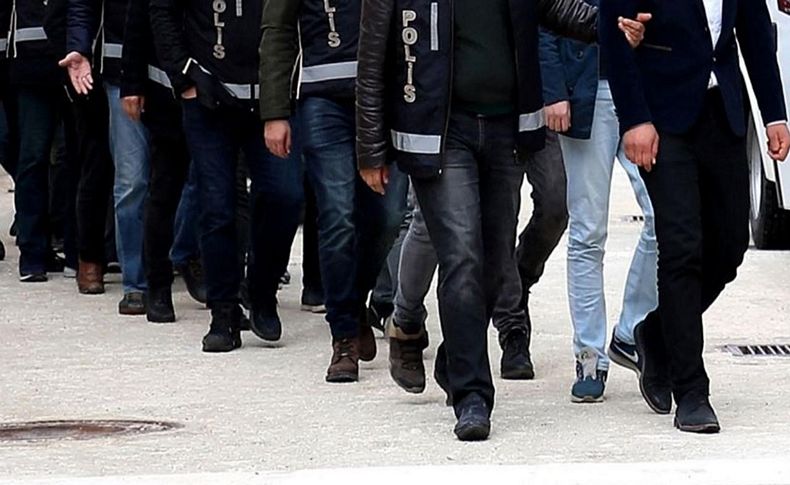 İzmir merkezli silah kaçakçılığı operasyonunda yakalanan 11 şüpheli tutuklandı