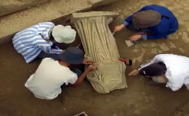 Metropolis Antik Kenti'nde 1800 yıllık kadın heykeli bulundu