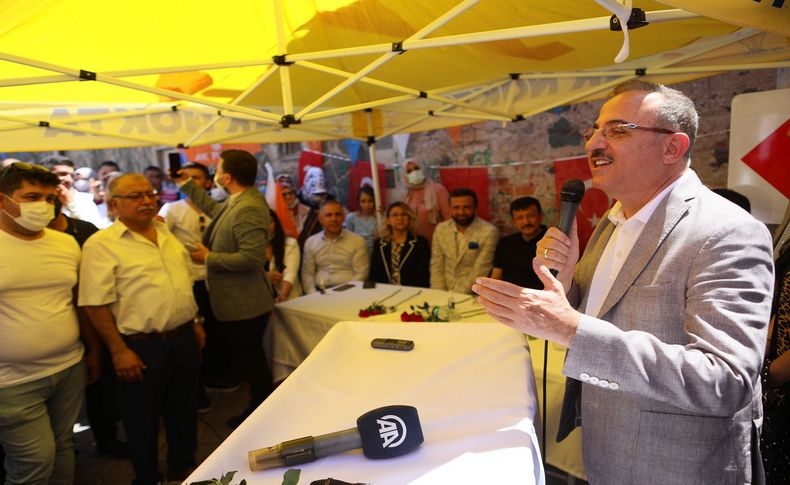 AK Parti İl Başkanı Sürekli: İzmir'in temel sorunları kırmızı alarm veriyor