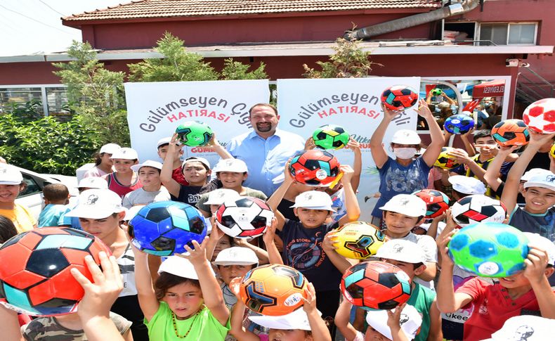 Başkan Gümrükçü Kaklıç’da çocukları sevindirdi