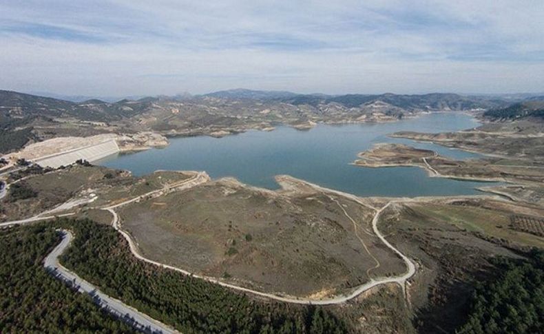 CHP’li Bakan sordu Bakan Pakdemirli yanıt verdi: Gördes Barajı’nda su kaçağı var mı?