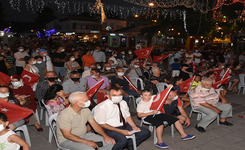 Foça'da Demokrasi ve Milli Birlik Günü