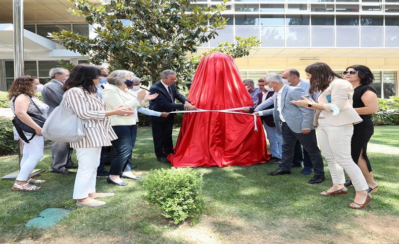 Gaziemir’de Atatürk büstü açıldı