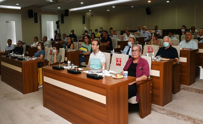 Karabağlar’da bölgesel muhtar toplantıları yeniden başladı: Amaç popülizm değil hizmet!