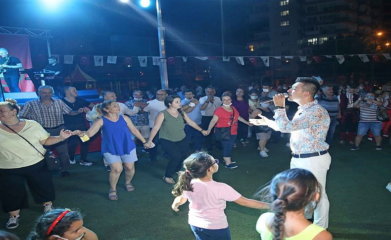 Karşıyaka'nın sokakları müzik sesleriyle 'şenlendi'