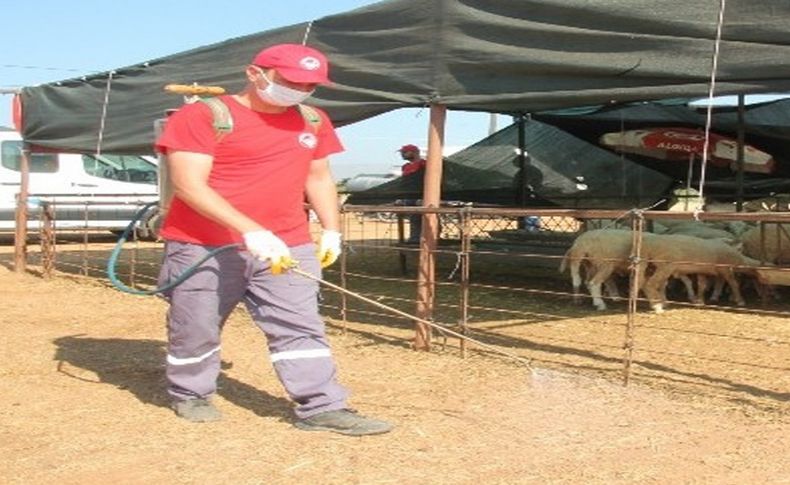 Menderes Belediyesi'nden kurban kesim yerlerine denetim