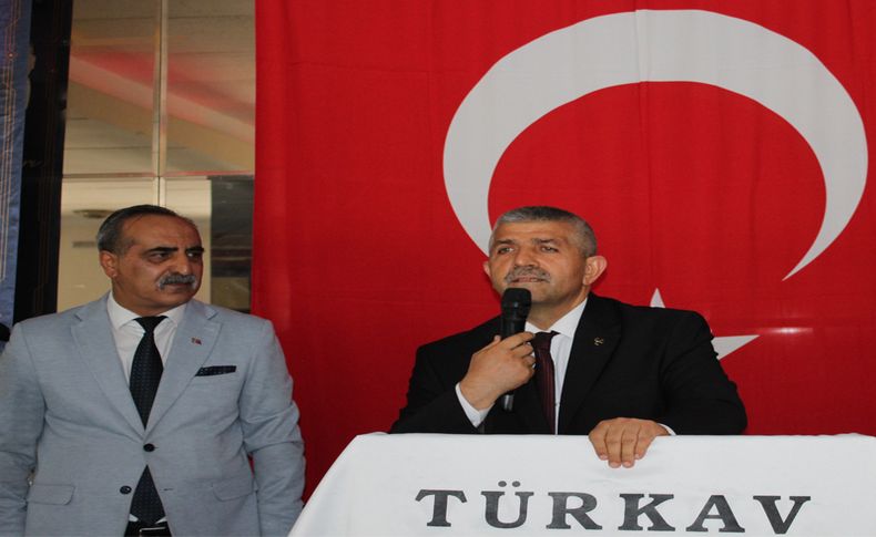 MHP'li Şahin, TÜRKAV İzmir Şubesinin Genel Kuruluna katıldı