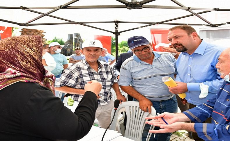 Başkan Gümrükçü mahalle turuna Sasalı ile devam etti