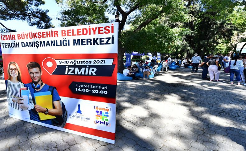 Büyükşehir tercih döneminde de gençlerin yanında