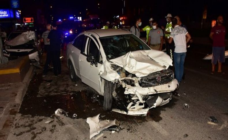 İzmir’de zincirleme kaza: 5 yaralı
