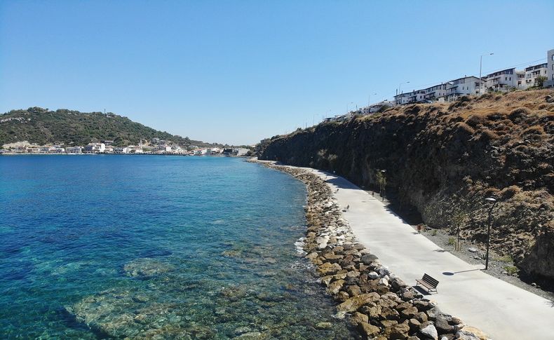 Karayelaltı Karaburun’un yeni cazibe merkezi oldu! Sil baştan yenilendi