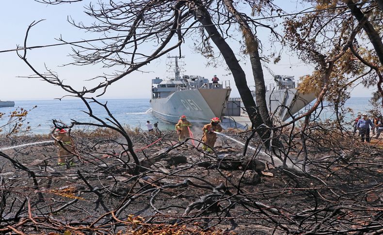 Ören'deki yangını çıkarma gemisi personeli söndürdü!
