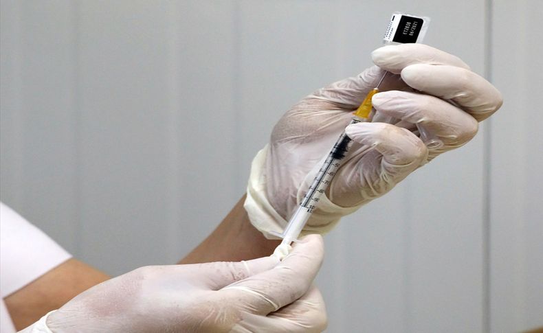 Sağlık Bakanlığı’ndan 4. doz aşı kararı! Prof. Dr. Kurugöl: Buna gerek yok!