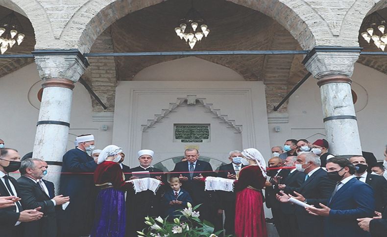 Saraybosna'daki Başçarşı Camisi, Cumhurbaşkanı Erdoğan'ın katıldığı törenle yeniden ibadete açıldı