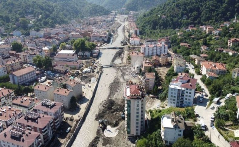 Selde yıkılan binanın müteahhidi tutuklandı