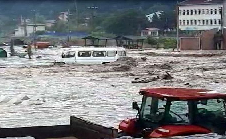 Uzmanlar yanıtladı: Ezine nehri neden taştı?