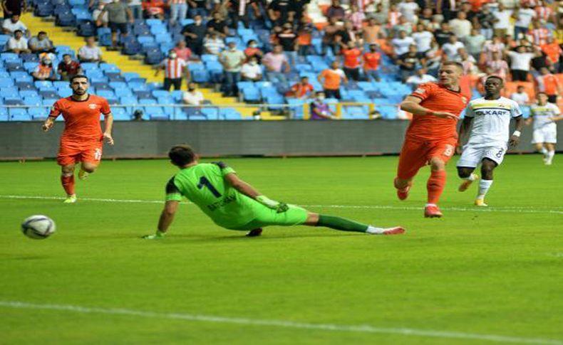 Adanaspor, Menemenspor'a gol oldu yağdı!