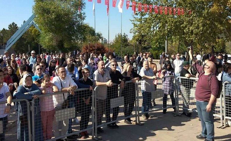 Aşı karşıtları bu kez Ankara’da miting düzenledi