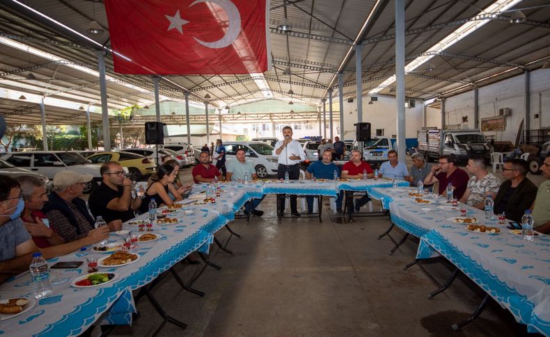 Başkan Kırgöz, pazarcı esnafıyla bir araya geldi